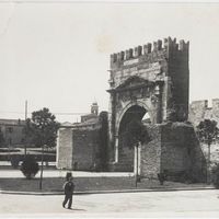 Fig. 13. A photo of the Arch of Augustus taken before the end of 1938 (source: http://www.ecomuseorimini.it/bwg_gallery/arco-daugusto/)