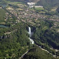 Fig. 1. View of the Marmore Falls over Valnerina